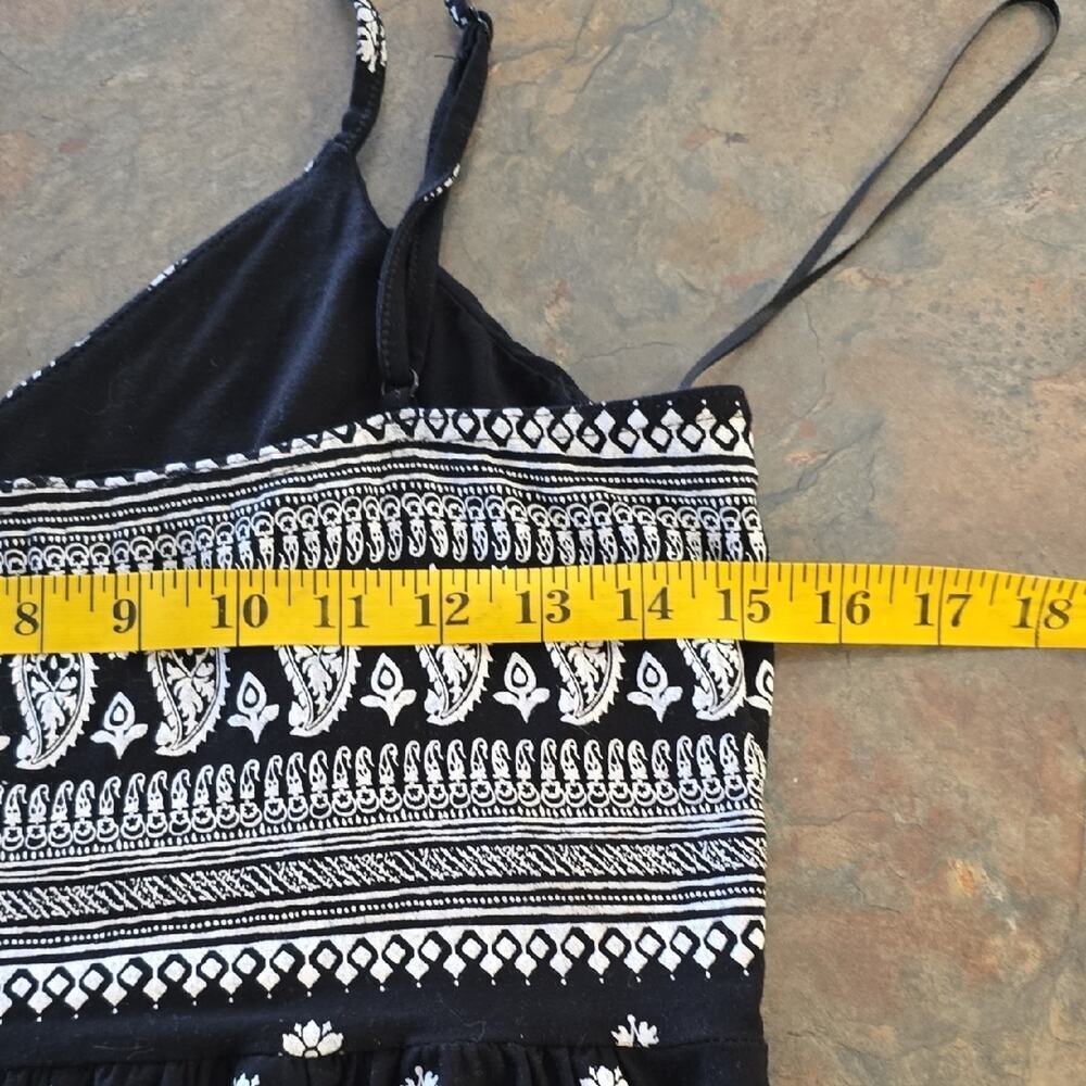 VENUS Black and White Patterned Maxi Dress - Picture 5 of 8